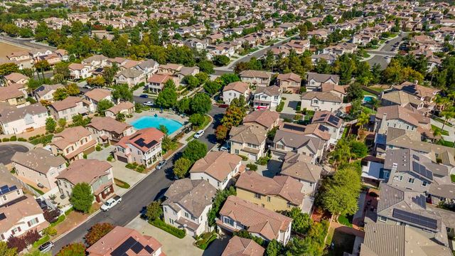 31937 Red Pine Way 80, Temecula, CA 92592