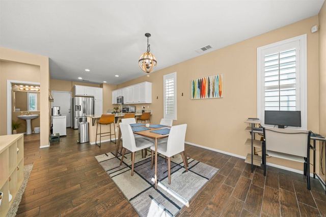 31937 Red Pine Way 80, Temecula, CA 92592