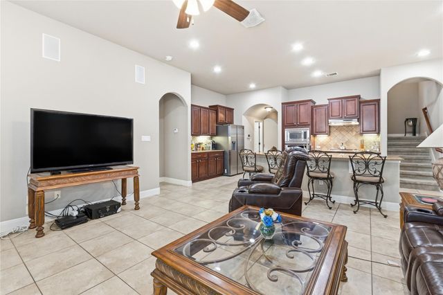 250 Tarbox Brown DR, Buda, TX 78610