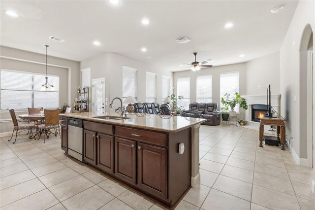 250 Tarbox Brown DR, Buda, TX 78610