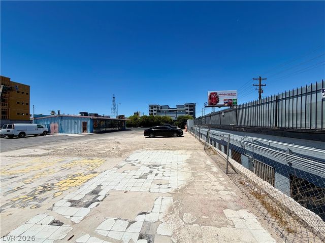 224 North Maryland Parkway, Las Vegas, NV 89101