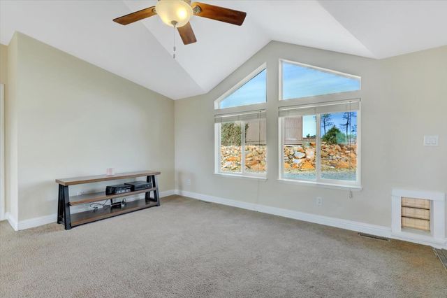 13886 Meadow Valley Rd, Dobbins, CA 95935