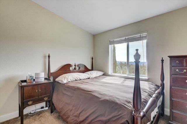 13886 Meadow Valley Rd, Dobbins, CA 95935