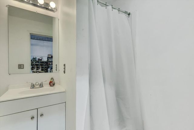 13886 Meadow Valley Rd, Dobbins, CA 95935