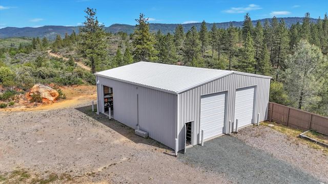 13886 Meadow Valley Rd, Dobbins, CA 95935