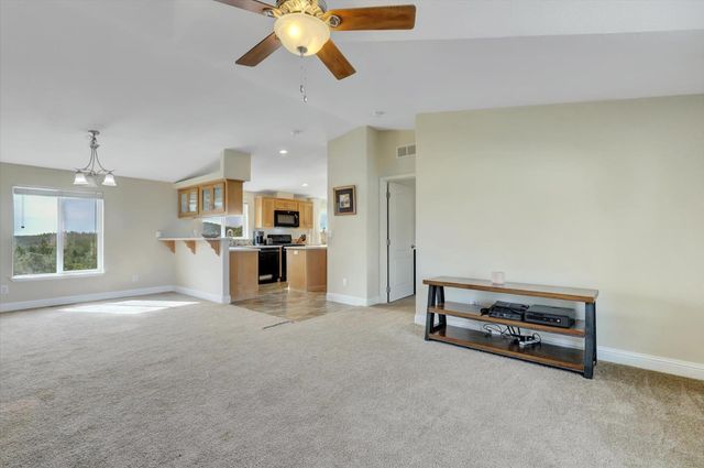 13886 Meadow Valley Rd, Dobbins, CA 95935