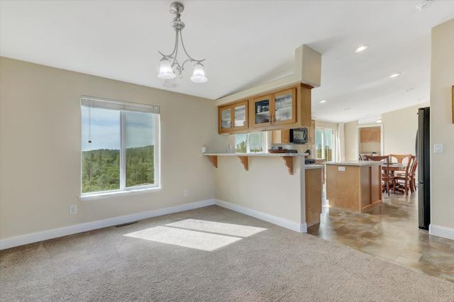 13886 Meadow Valley Rd, Dobbins, CA 95935