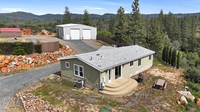 13886 Meadow Valley Rd, Dobbins, CA 95935