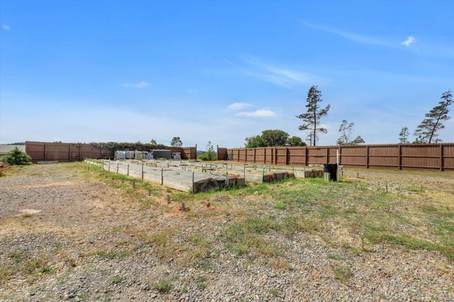 13886 Meadow Valley Rd, Dobbins, CA 95935