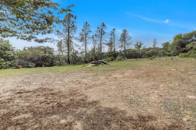 13886 Meadow Valley Rd, Dobbins, CA 95935