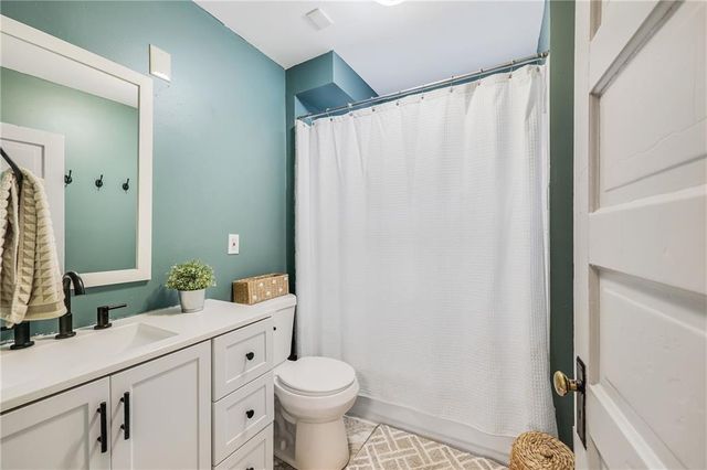 415 N 17th Street, Kansas City, KS 66102