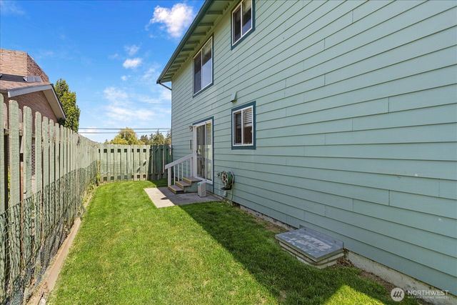 1113 SE 6th Avenue, Oak Harbor, WA 98277