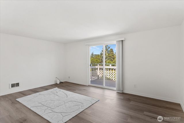 1113 SE 6th Avenue, Oak Harbor, WA 98277