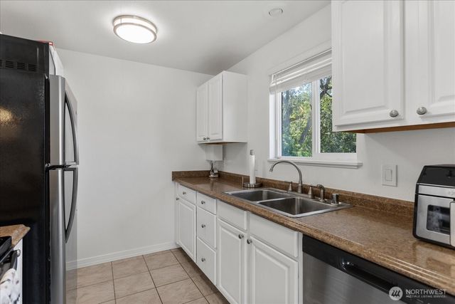 1113 SE 6th Avenue, Oak Harbor, WA 98277