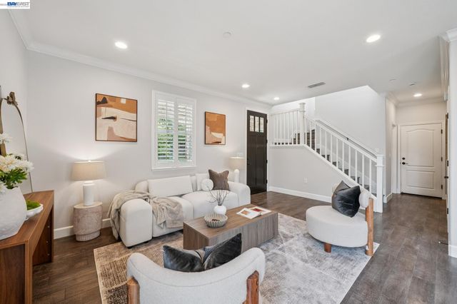 380 Elworthy Ranch Cir, Danville, CA 94526