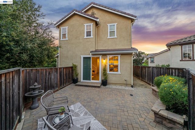 380 Elworthy Ranch Cir, Danville, CA 94526