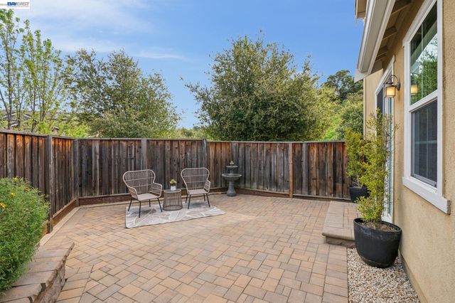380 Elworthy Ranch Cir, Danville, CA 94526