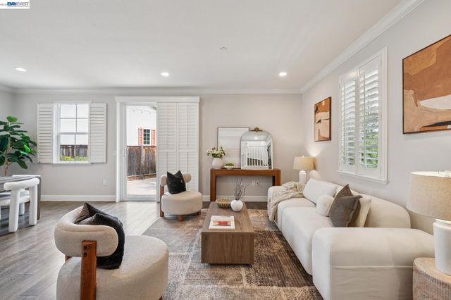 380 Elworthy Ranch Cir, Danville, CA 94526