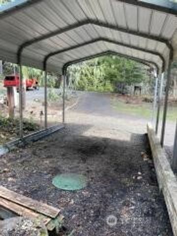 520 N Duckabush Drive W, Hoodsport, WA 98548