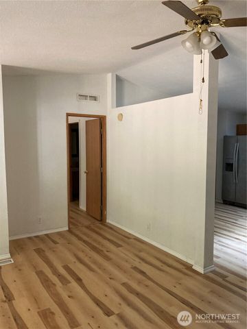 520 N Duckabush Drive W, Hoodsport, WA 98548
