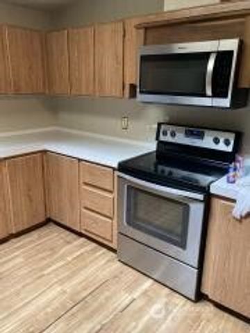 520 N Duckabush Drive W, Hoodsport, WA 98548