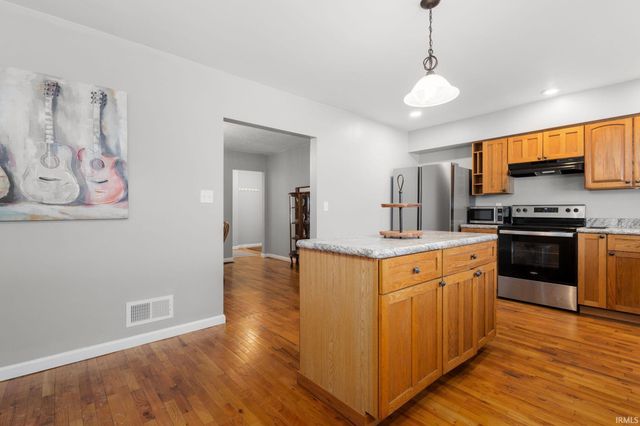 19617 Cleveland Road, South Bend, IN 46637