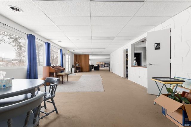 19617 Cleveland Road, South Bend, IN 46637