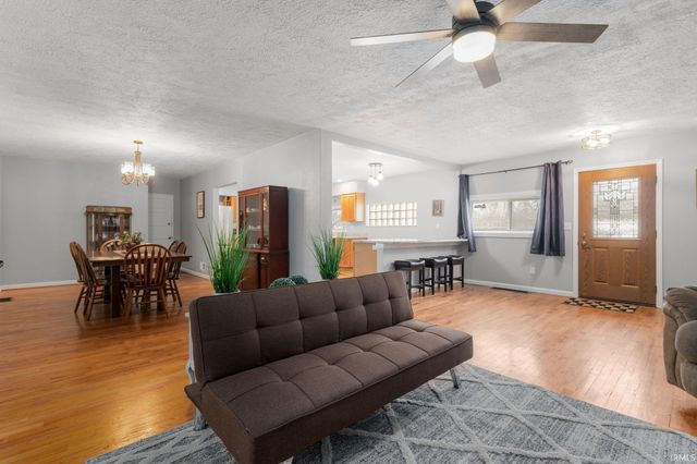 19617 Cleveland Road, South Bend, IN 46637