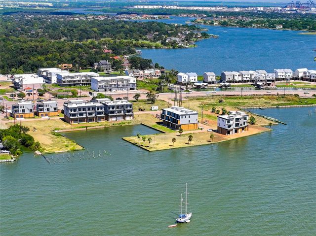 4404 Anthony Court Lane, Seabrook, TX 77586