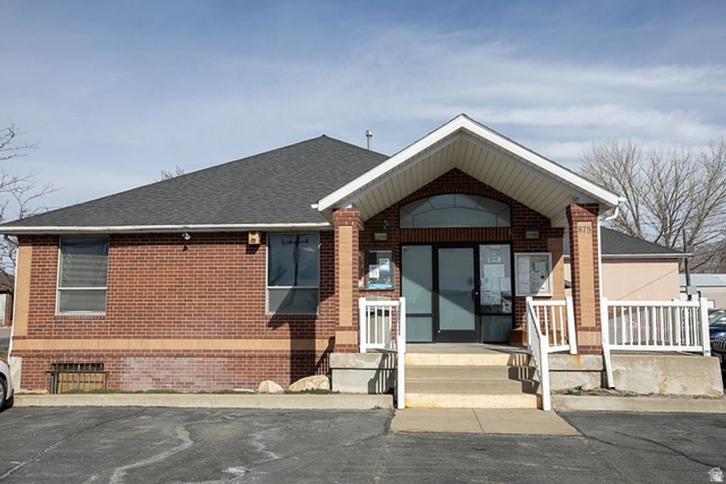 875 E HWY 193, Layton, UT 84040 — exterior