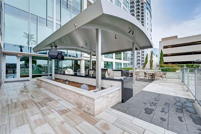 2047 Westcreek Lane 801, Houston, TX 77027