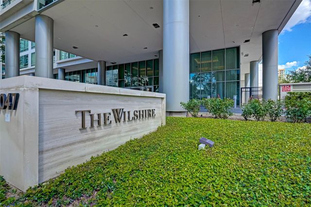 2047 Westcreek Lane 801, Houston, TX 77027