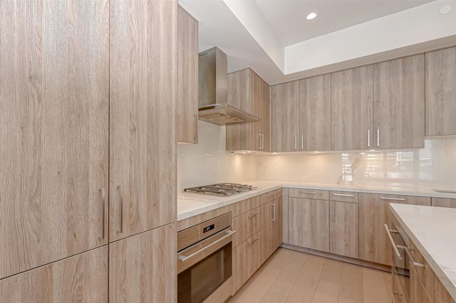 2047 Westcreek Lane 801, Houston, TX 77027