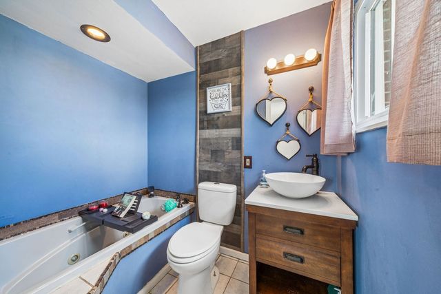 44 Chris Court, Plum Boro, PA 15239