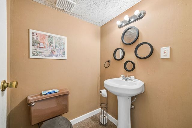 44 Chris Court, Plum Boro, PA 15239
