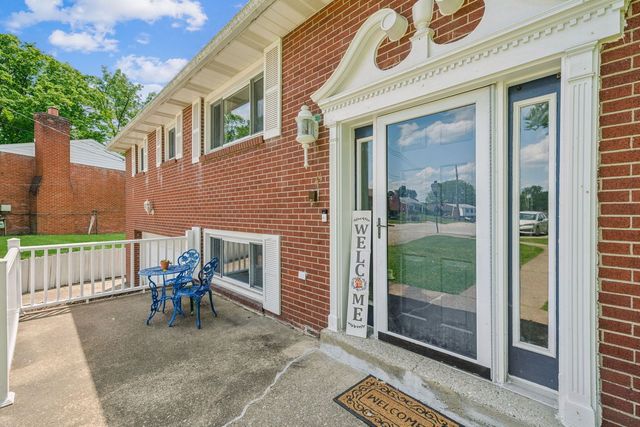 44 Chris Court, Plum Boro, PA 15239