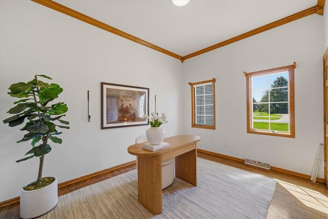 11020 Brighton PLACE, Mequon, WI 53097