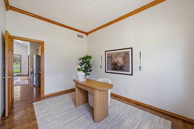 11020 Brighton PLACE, Mequon, WI 53097