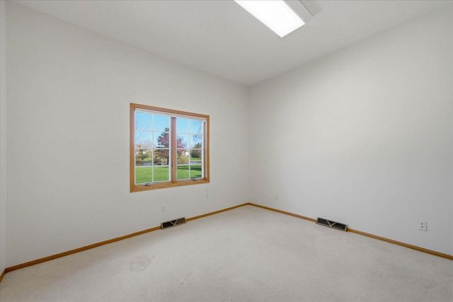 11020 Brighton PLACE, Mequon, WI 53097