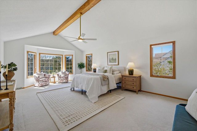 11020 Brighton PLACE, Mequon, WI 53097