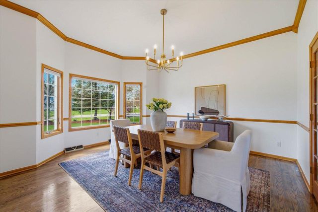 11020 Brighton PLACE, Mequon, WI 53097
