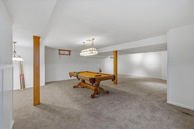 11020 Brighton PLACE, Mequon, WI 53097