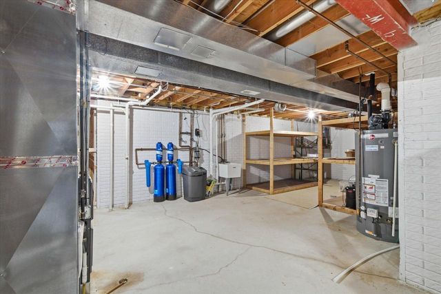11020 Brighton PLACE, Mequon, WI 53097