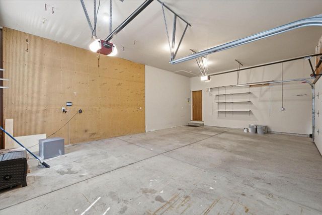11020 Brighton PLACE, Mequon, WI 53097