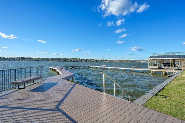 13314 Hilltop Circle, Willis, TX 77318