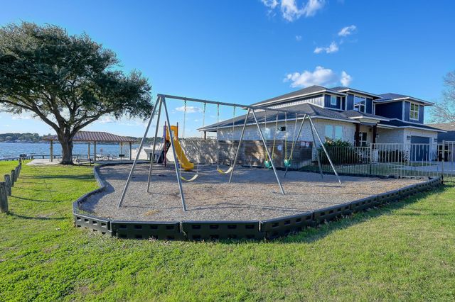 13314 Hilltop Circle, Willis, TX 77318