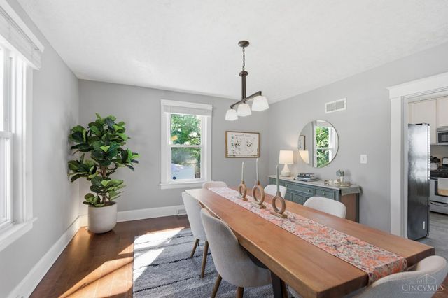 6867 Hurd Avenue, Columbia Twp, OH 45227