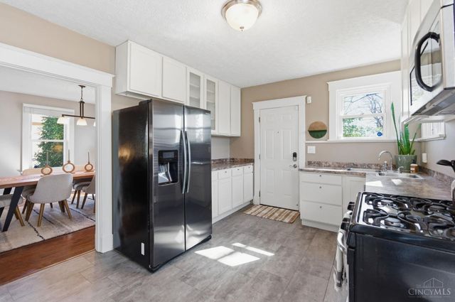 6867 Hurd Avenue, Columbia Twp, OH 45227