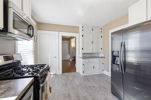 6867 Hurd Avenue, Columbia Twp, OH 45227