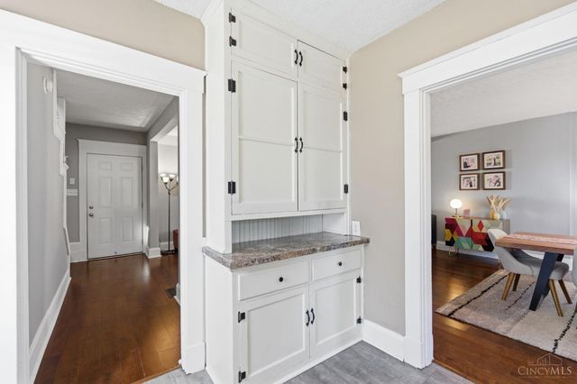 6867 Hurd Avenue, Columbia Twp, OH 45227